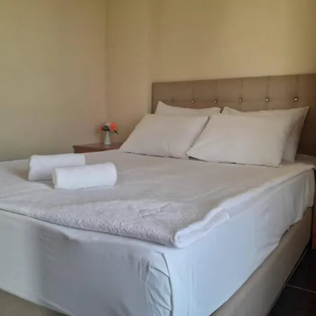 Gazde/Camere de închiriat Melek Denizli (Denizli)